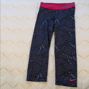 Nike Pro workout leggings